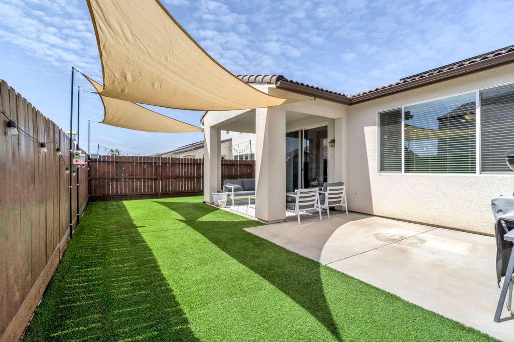 Image 34 of property listing at 4158 Buckingham Avenue, Clovis, CA 93619