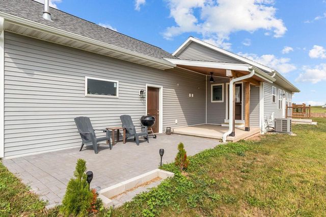 3815 STONEWALL DRIVE, De Pere, WI 54115