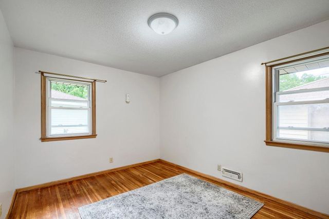 11256 Arrowhead Street NW, Coon Rapids, MN 55433