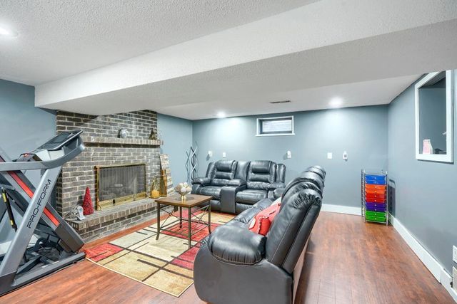 11256 Arrowhead Street NW, Coon Rapids, MN 55433