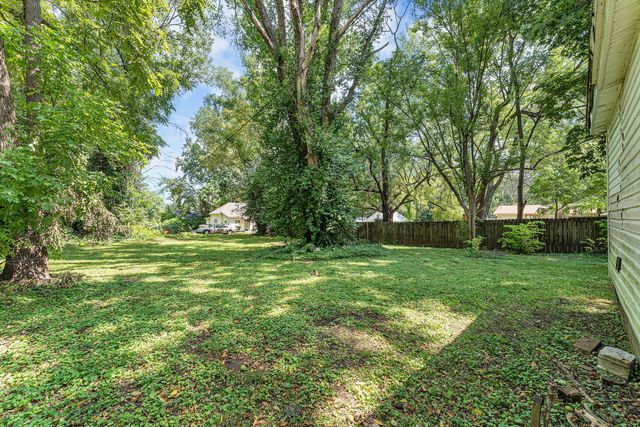 827 E Garfield Street, Springfield, MO 65803