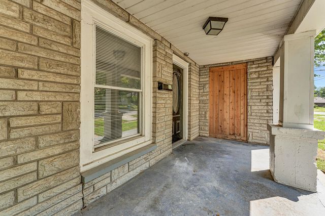 827 E Garfield Street, Springfield, MO 65803