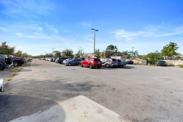 7350 NARCOOSSEE ROAD, Orlando, FL 32822