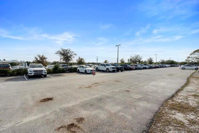 7350 NARCOOSSEE ROAD, Orlando, FL 32822