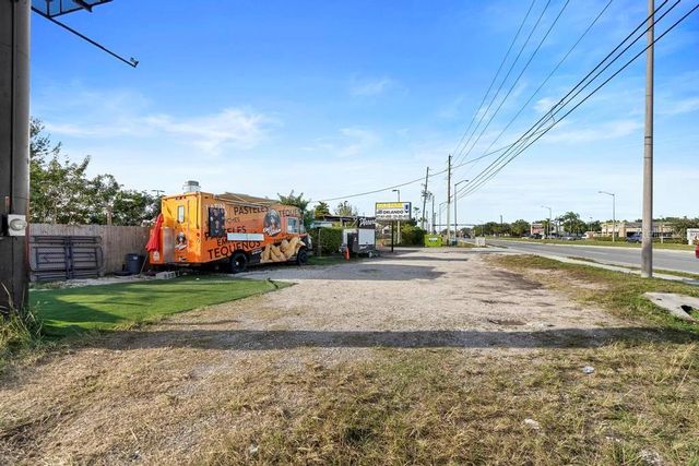 7350 NARCOOSSEE ROAD, Orlando, FL 32822