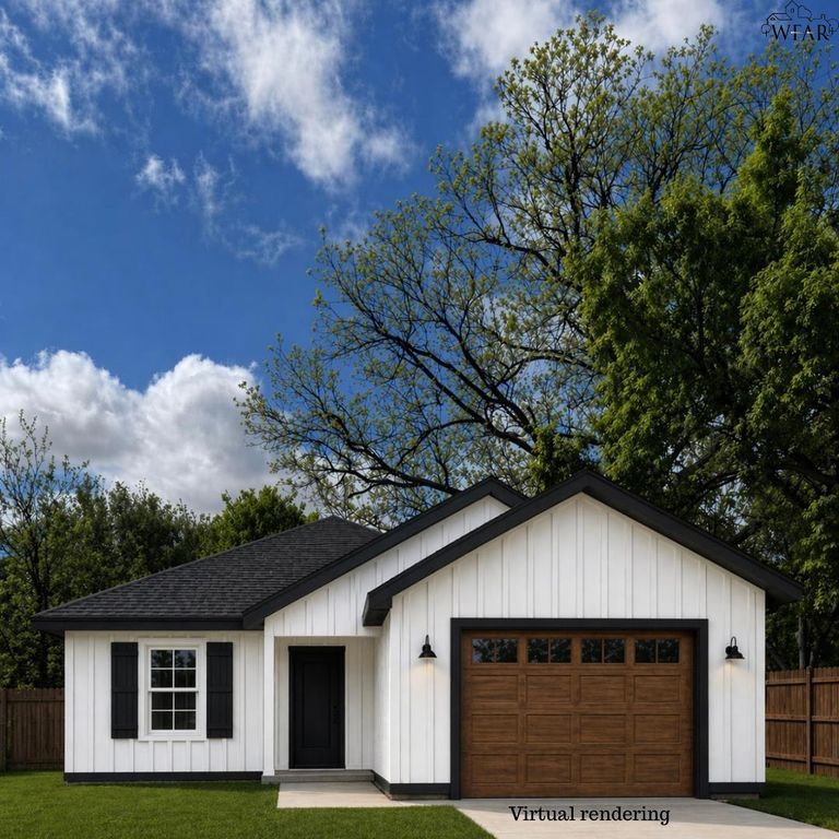 207 W ALDINE STREET, Iowa Park, TX 76367