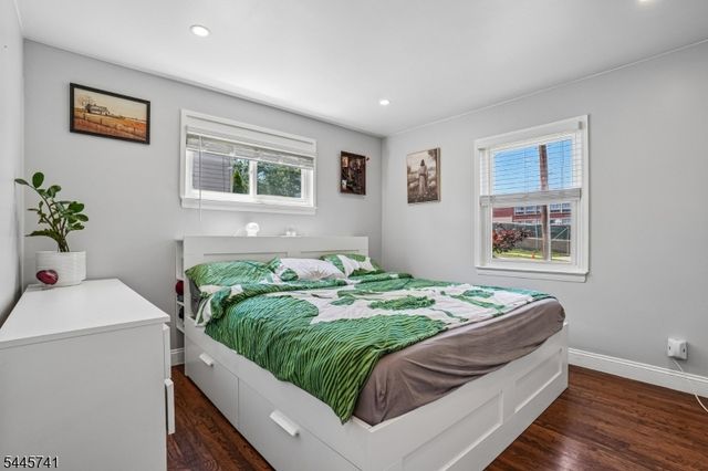 64 16Th Ave, Elmwood Park Boro, NJ 07407