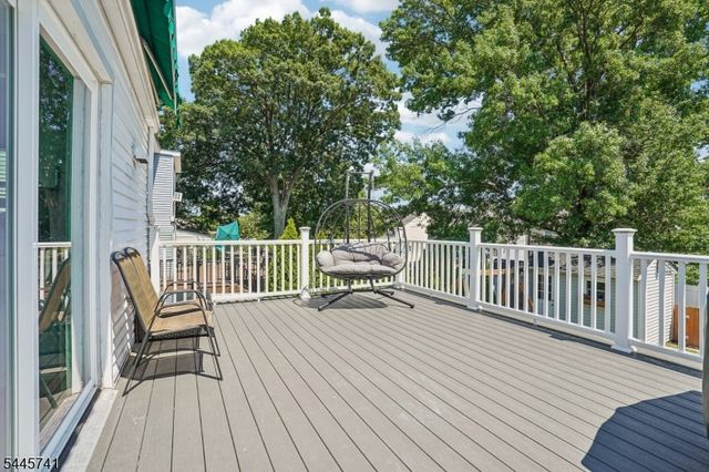 64 16Th Ave, Elmwood Park Boro, NJ 07407