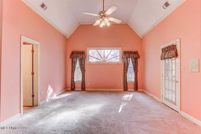 8500 E Cedar Lake Drive, Walls, MS 38680