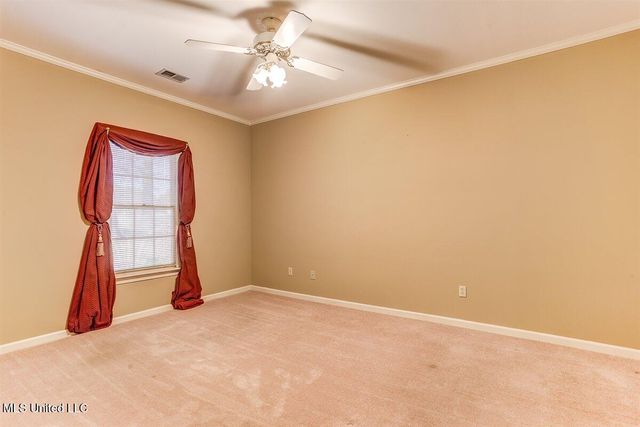 8500 E Cedar Lake Drive, Walls, MS 38680