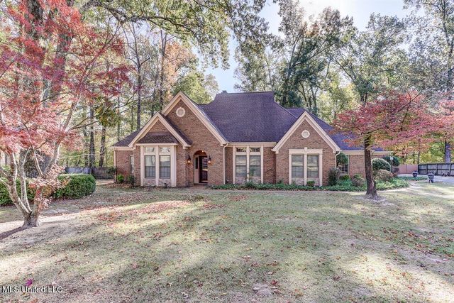 8500 E Cedar Lake Drive, Walls, MS 38680
