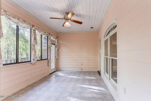 8500 E Cedar Lake Drive, Walls, MS 38680