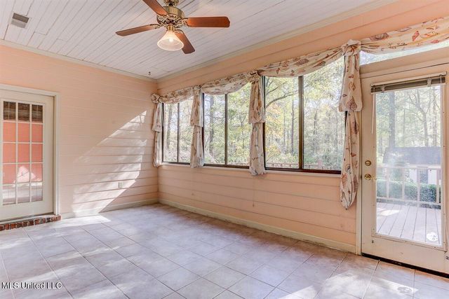 8500 E Cedar Lake Drive, Walls, MS 38680