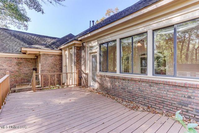 8500 E Cedar Lake Drive, Walls, MS 38680
