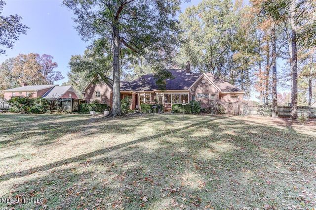 8500 E Cedar Lake Drive, Walls, MS 38680