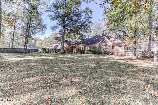 8500 E Cedar Lake Drive, Walls, MS 38680