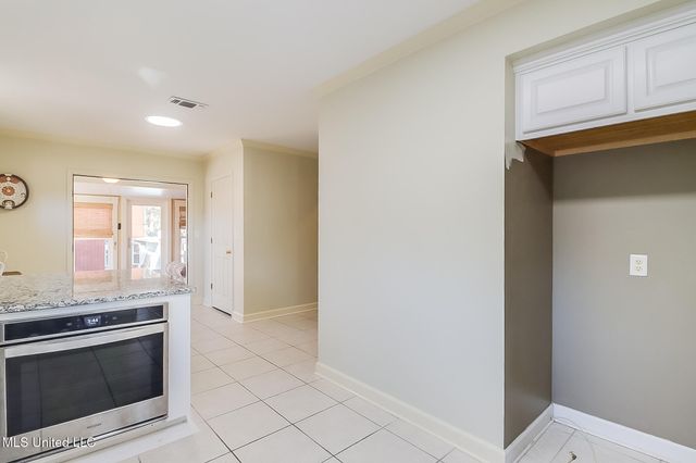 4 Castle Street, Pass Christian, MS 39571