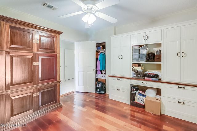 4 Castle Street, Pass Christian, MS 39571