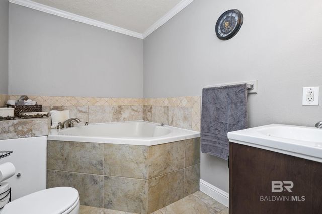 11571 Red Barn Road, Fairhope, AL 36532