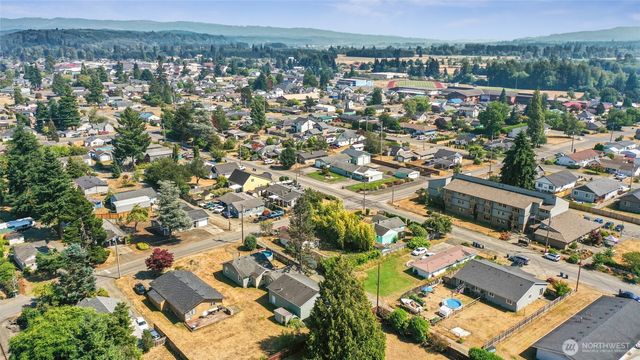 1320 - 1322 W Martin Street, Elma, WA 98541