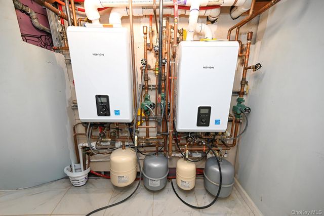 29 Everett Street, Lynbrook, NY 11563