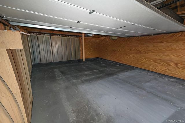 29 Everett Street, Lynbrook, NY 11563