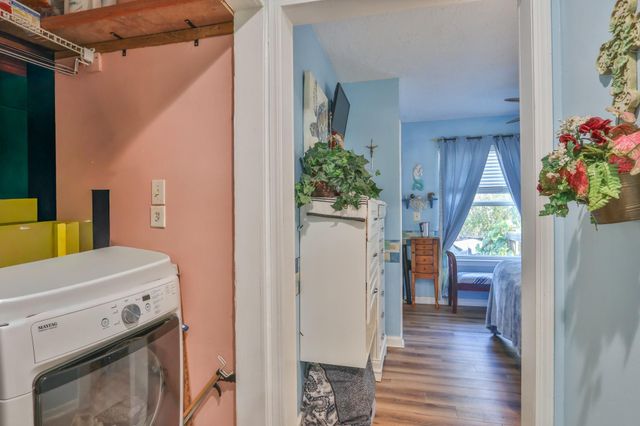 2616 Avenue H, Dickinson, TX 77539