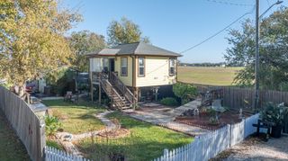 2616 Avenue H, Dickinson, TX 77539