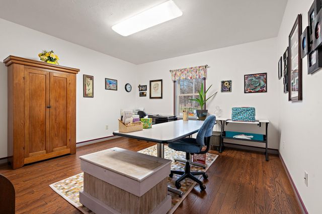 240 W Greenwood Avenue, Crown Point, IN 46307