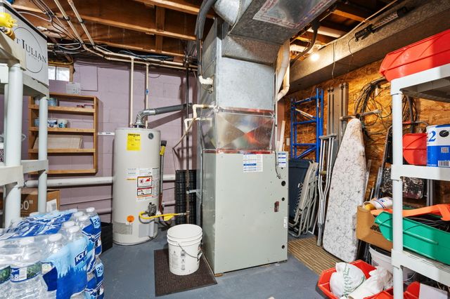 240 W Greenwood Avenue, Crown Point, IN 46307