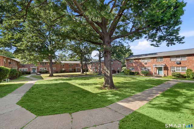 5 Treat Street 2D, West Haven, CT 06516