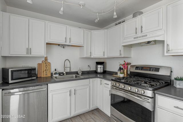 3321 E Silverlake Road, Tucson, AZ 85713