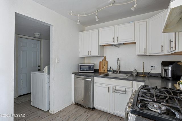 3321 E Silverlake Road, Tucson, AZ 85713