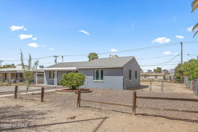 3321 E Silverlake Road, Tucson, AZ 85713