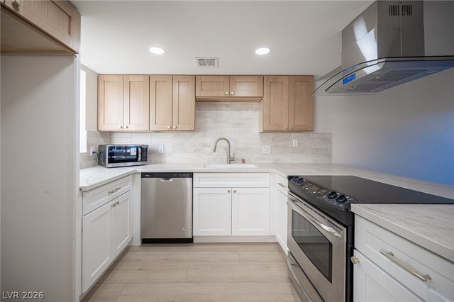 208 North Bruce Street C, Las Vegas, NV 89101