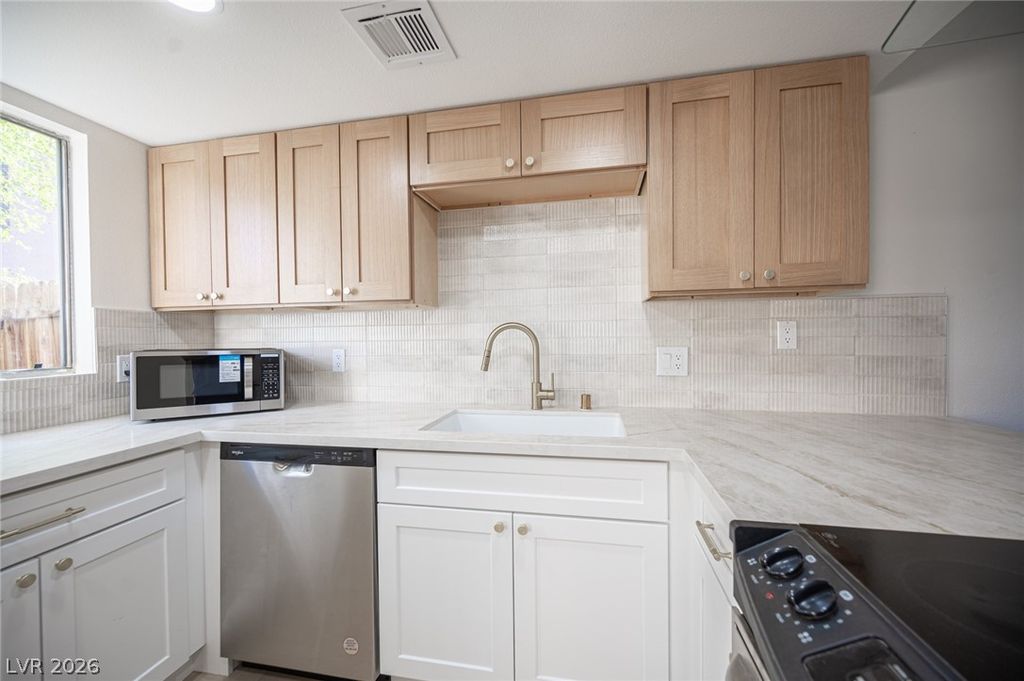 208 North Bruce Street C, Las Vegas, NV 89101