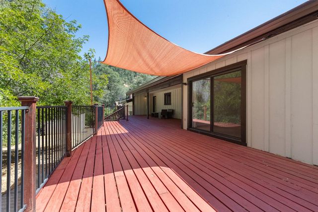 17867 Brewer Rd, Grass Valley, CA 95949
