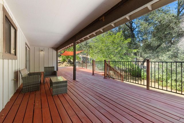 17867 Brewer Rd, Grass Valley, CA 95949