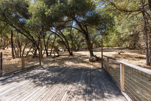 17867 Brewer Rd, Grass Valley, CA 95949