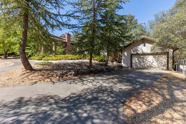 17867 Brewer Rd, Grass Valley, CA 95949