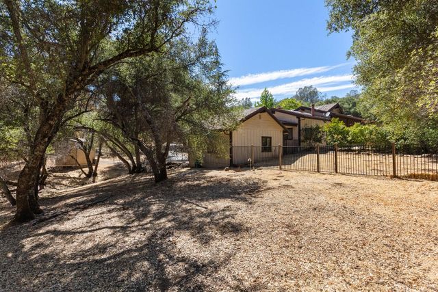 17867 Brewer Rd, Grass Valley, CA 95949