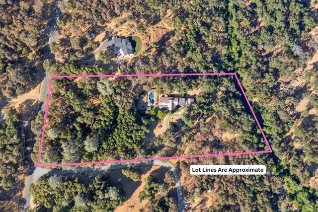 17867 Brewer Rd, Grass Valley, CA 95949