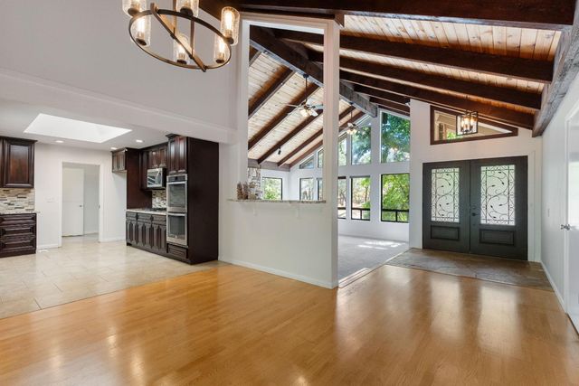 17867 Brewer Rd, Grass Valley, CA 95949