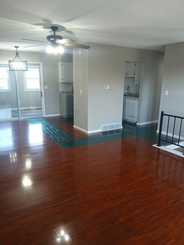 1114 Suncrest Drive, Fulton, IL 61252