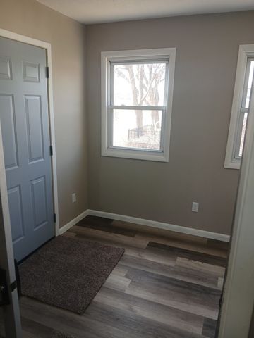 1114 Suncrest Drive, Fulton, IL 61252