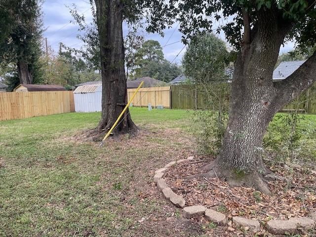 8226 Forest Point Drive, Humble, TX 77338