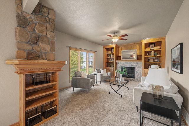 2514 SW Ridgeway Court, Ankeny, IA 50023