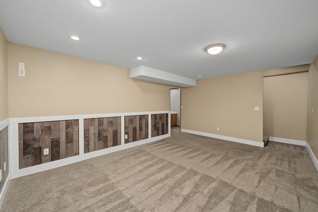 2514 SW Ridgeway Court, Ankeny, IA 50023