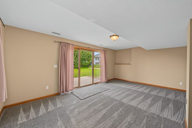 2514 SW Ridgeway Court, Ankeny, IA 50023