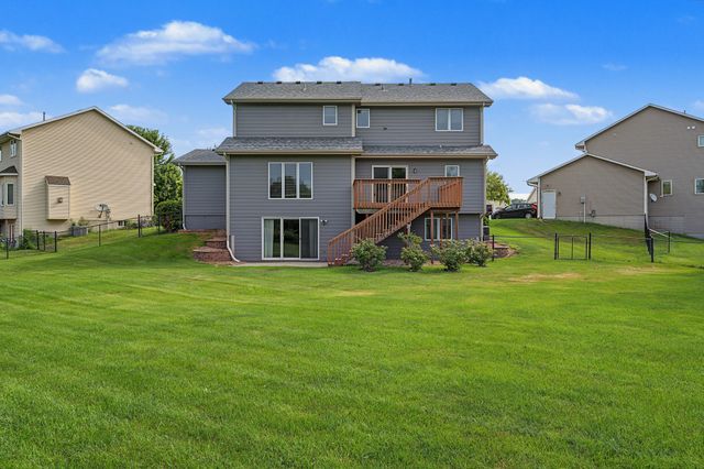 2514 SW Ridgeway Court, Ankeny, IA 50023